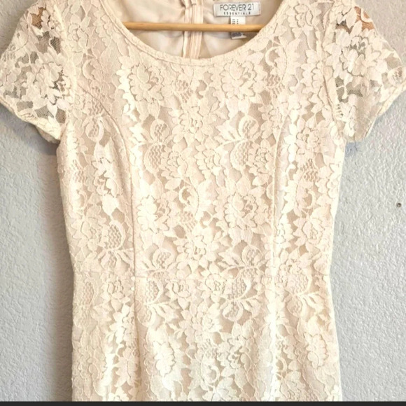 💚5/$25 White Lace Shearh Dress in Ivory Cream Size Small - Picture 2 of 6